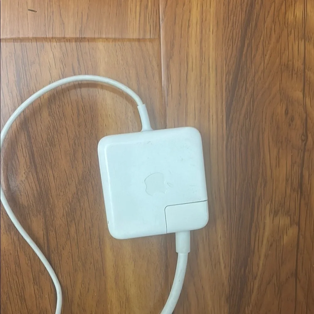 ❤️3 for $15! ❤️ Apple White Power Adapter Cable